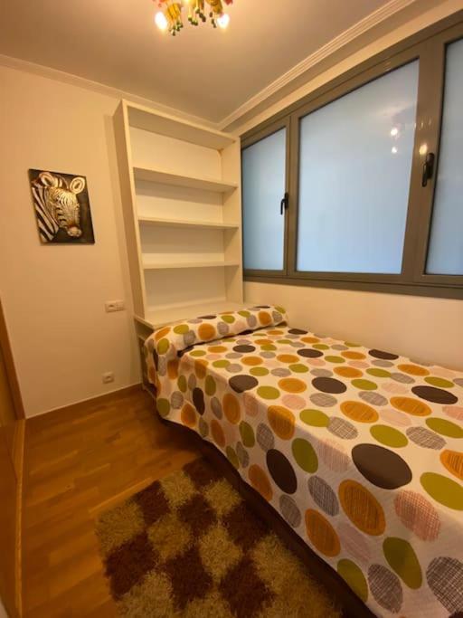 Piso Familiar Amplio Con Acceso Directo A La Playa Leilighet Bueu Eksteriør bilde